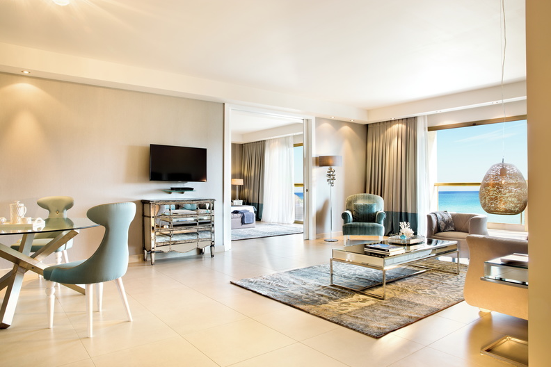 Tiara Holidays - Sani Beach - deluxe two bedroom family suite sea view